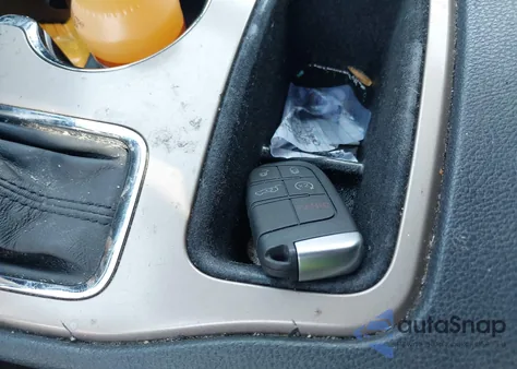 2016 Jeep Grand Cherokee Laredo z USA, uszkodzony, nr VIN 1C4RJFAG2GC439860